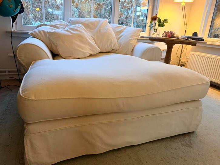 Love seat - divan lounge stoel, Huis en Inrichting, Zetels | Zetels en Chaises Longues, Zo goed als nieuw, Tweepersoons, Minder dan 150 cm