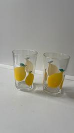 2 drinkglazen met citroenen, Ophalen, Zo goed als nieuw
