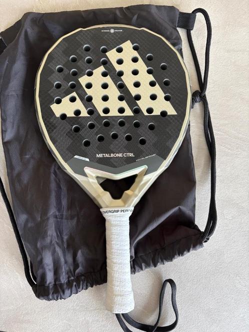 Padel racket Adidas metalbone CTRL 3.4, Sport en Fitness, Padel, Zo goed als nieuw, Padelracket, Ophalen