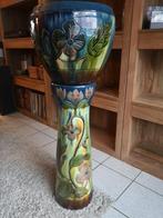 Cache-pot met voet uit 1945-1955, Ophalen