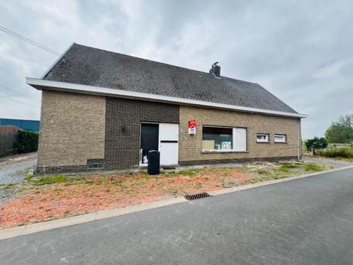 Aantrekkelijke woning met tuin en garage, Immo, Huizen en Appartementen te koop, Provincie West-Vlaanderen, 1500 m² of meer, Vrijstaande woning