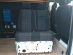 2 stoelen voor bestelwagens gemonteerd op een metalen doos, Particulier, Te koop