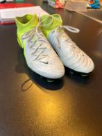 Chaussures de football Nike Phantom taille 38,5, Enlèvement, Comme neuf