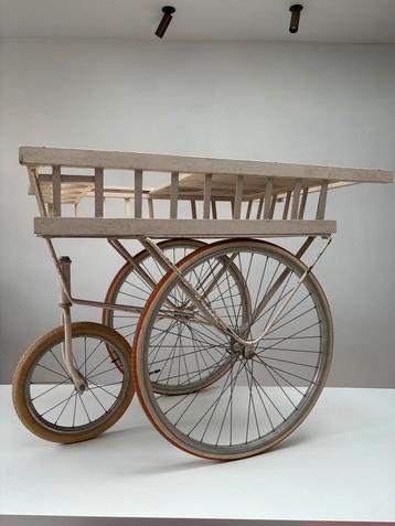 Oude vintage retro bakfiets / verkoop kar beschikbaar voor biedingen