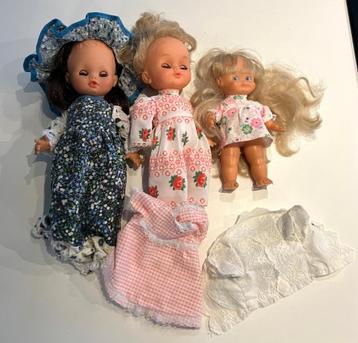 Set van 3 vintage poppen begin jaren 70      beschikbaar voor biedingen