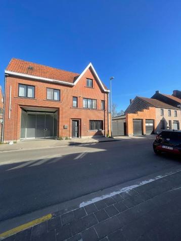 Grote garage+showroom in Hamme te koop beschikbaar voor biedingen