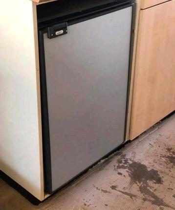 Réfrigérateur à compresseur isotherme Indel B pour camping-c, Enlèvement ou Envoi, Utilisé