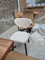 Stoel met zwarte poten, Huis en Inrichting, Ophalen, Nieuw, Overige kleuren, Vijf, Zes of meer stoelen