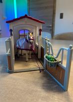 Stal met paard + accessoires €10, Enlèvement, Comme neuf, Accessoires