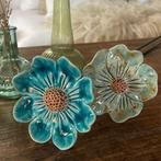 Fleurs en céramique : toujours belles!, Envoi, Neuf, Intérieur
