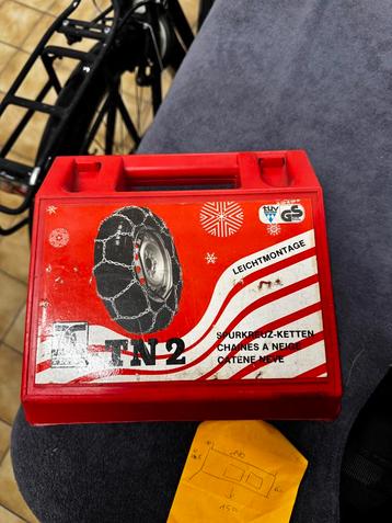 Sneeuwkettingen 14-15 inch beschikbaar voor biedingen