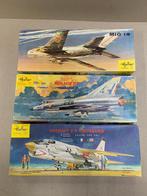 Vintage 3 Heller Kits 1/72 : Mirage Mig Vought, état neuf., Ophalen of Verzenden, Heller