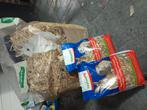2 nieuwe zakken konijnen of cavia eten + grote zak stro
Grat, Dieren en Toebehoren, Ophalen, Zo goed als nieuw