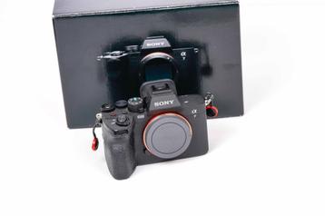 Sony A7 R3 en Sony A7 Mark IV in prima staat disponible aux enchères