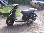 Piaggio zip . Bj 2012 snorscooter 25 km, Fietsen en Brommers, Scooters | Piaggio, Ophalen of Verzenden, Zo goed als nieuw, Zip