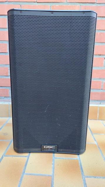QSC K2.2, Audio, Tv en Foto, Luidsprekerboxen, Ophalen, Zo goed als nieuw
