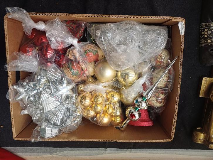 2 dozen kerstversiering, Diversen, Kerst, Zo goed als nieuw, Ophalen