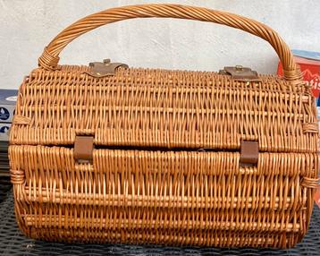 Picknickmand voor 4 personen, Hobby en Vrije tijd, Picknickmanden, Ophalen, Zo goed als nieuw