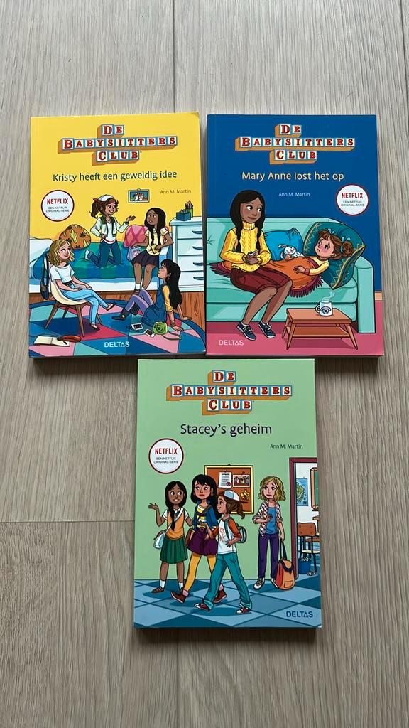De babysitters club 2023 (Netflix) - 3 boeken, Boeken, Kinderboeken | Jeugd | onder 10 jaar, Zo goed als nieuw, Ophalen of Verzenden