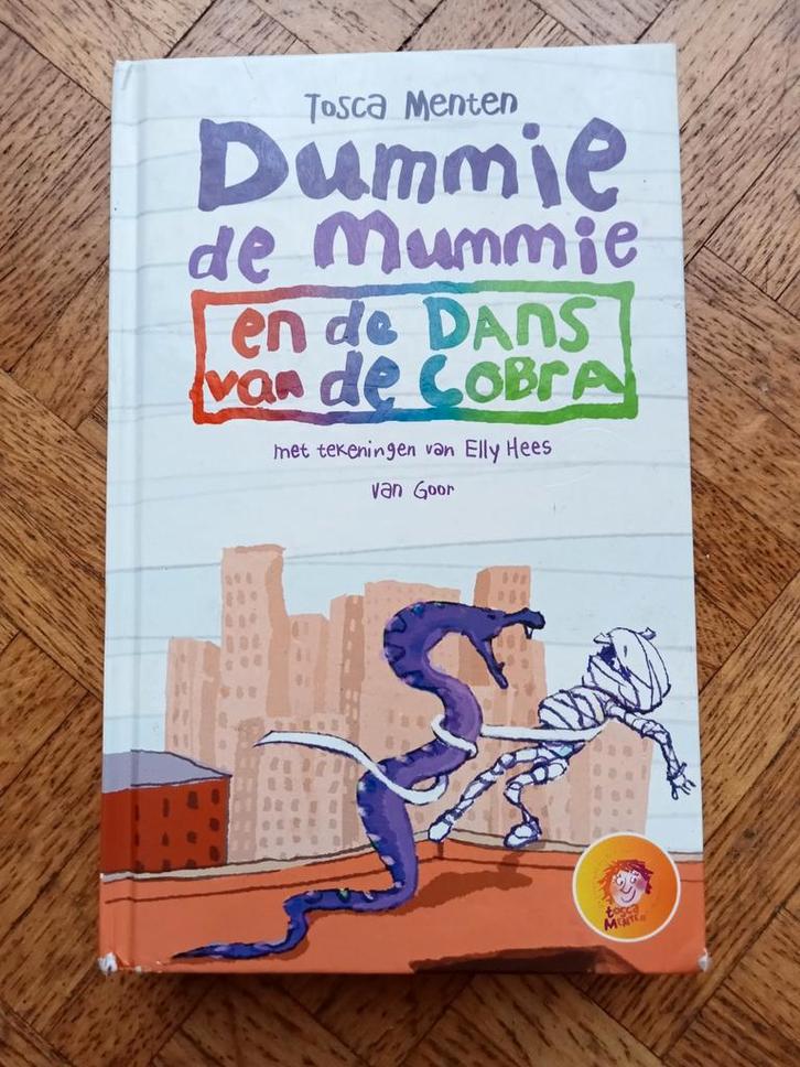 Tosca Menten: Dummie de Mummie en de dans van de cobra, Boeken, Kinderboeken | Jeugd | onder 10 jaar, Gelezen, Ophalen of Verzenden