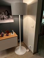 Flos spun light - vloerlamp wit, Huis en Inrichting, Lampen | Vloerlampen, Ophalen, Gebruikt, Design, Metaal