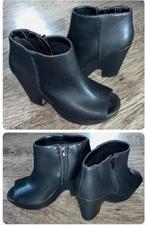 TORRID zwart lederen schoenen met hoge hak open-tenen M 40, Kleding | Dames, Ophalen of Verzenden, Schoenen met lage hakken, Zo goed als nieuw