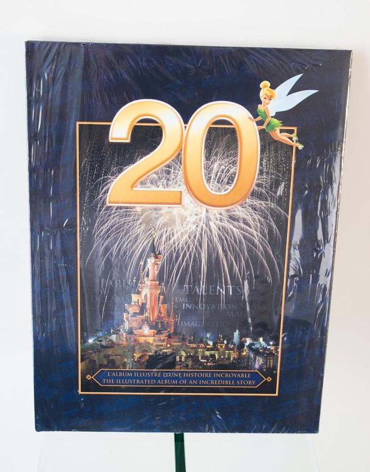 boek disneyland paris 20 years of dreams sealed exemplaar, Verzamelen, Disney, Nieuw, Overige typen, Ophalen of Verzenden