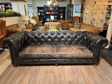 Stoere Chesterfield 3 Zits zetel Vintage Zwart leer 240 cm beschikbaar voor biedingen