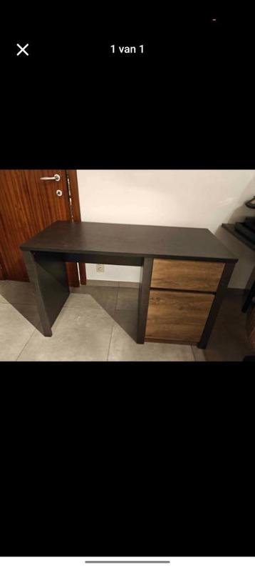 Bureau beschikbaar voor biedingen