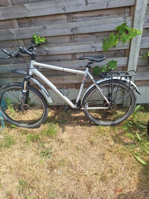 Zeer goede fiets brede banden alles van Shimano, Fietsen en Brommers, Fietsen | Heren | Sportfietsen en Toerfietsen, Zo goed als nieuw