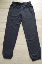 Zwarte joggingbroek Decathlon maat 12 jaar, Kinderen en Baby's, Kinderkleding | Maat 152, Broek, Gebruikt, Jongen of Meisje, Decathlon