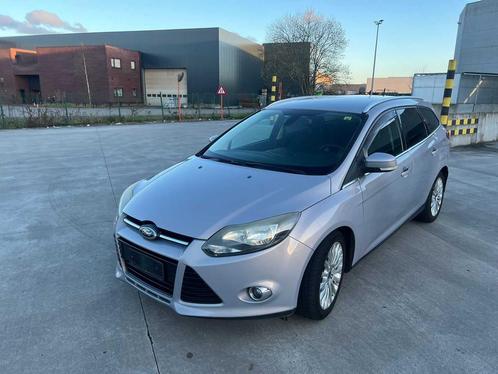 Ford - FOCUS - 2011, Autos, Ford, Entreprise, Focus, Autres carburants, Autre carrosserie, Occasion