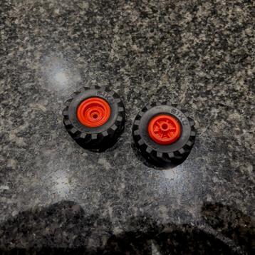 Banden 1:32 Siku modelbouw 4st. beschikbaar voor biedingen