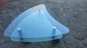 Glazen design koffietafel beschikbaar voor biedingen