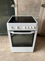 Fornuis Beko 4 vuren en ruime oven, Ophalen, Zo goed als nieuw