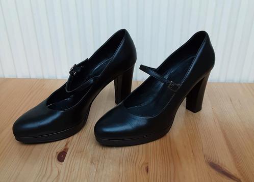 Escarpins noirs de la marque « Cecil » taille 40, Vêtements | Femmes, Chaussures, Comme neuf, Escarpins, Enlèvement ou Envoi