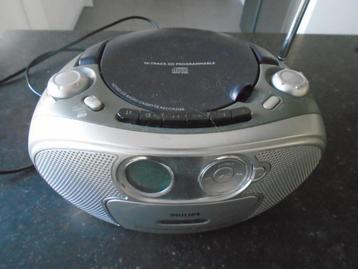 PHILIPS radio cd cassetterecorder, heel weinig gebruikt.   beschikbaar voor biedingen