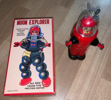Moon Explorer Robot - crank type friction motor, Enlèvement ou Envoi