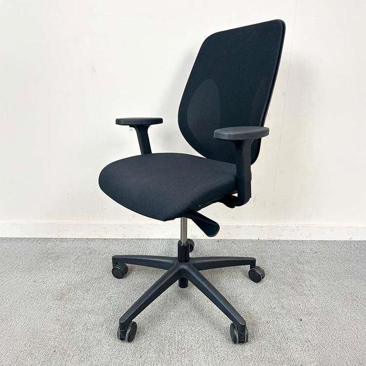 Chaise de bureau ergonomique Giroflex 353 en tissu noir, Maison & Meubles, Chaises de bureau, Comme neuf, Chaise de bureau, Noir