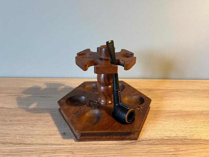 Pijpenset met houten rek, tabakspijp, tool & zakje, Verzamelen, Rookartikelen, Aanstekers en Luciferdoosjes, Zo goed als nieuw