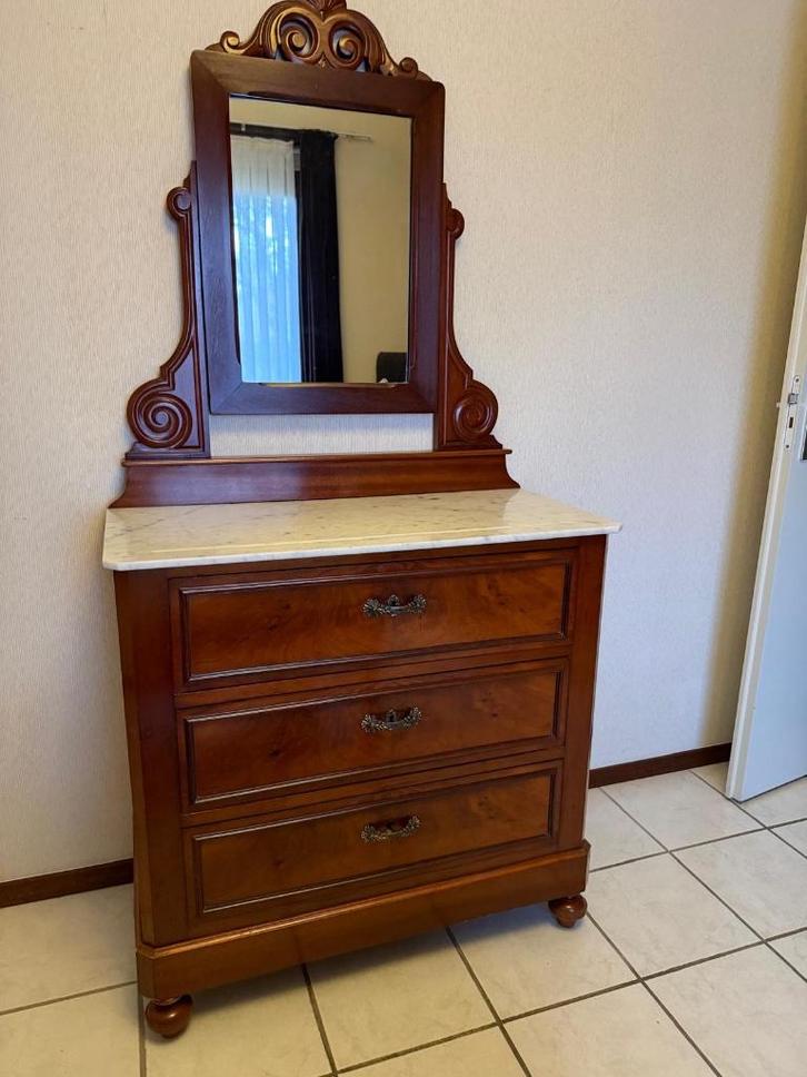 Antieke houten commode met spiegel, Antiek en Kunst, Antiek | Spiegels, Ophalen