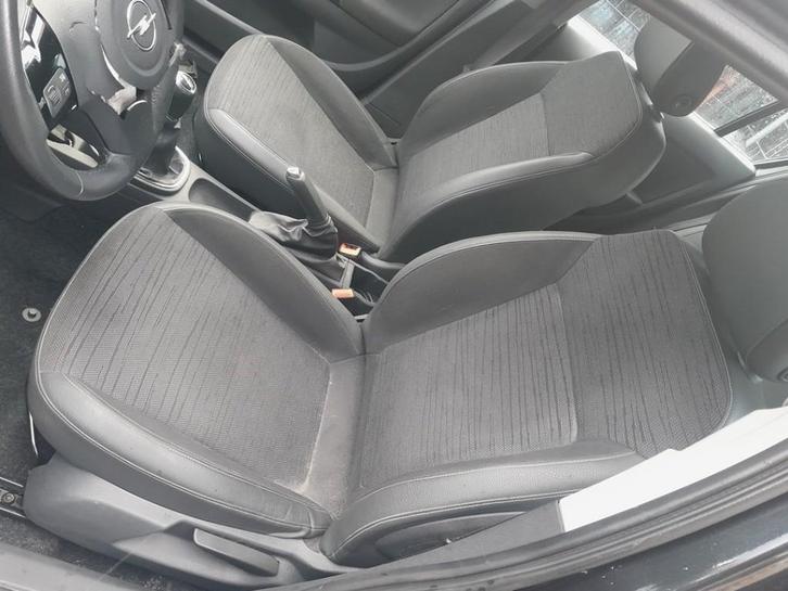 STOEL LINKS VOOR Opel Corsa D (01-2006/12-2014), Auto-onderdelen, Interieur en Bekleding, Opel, Gebruikt