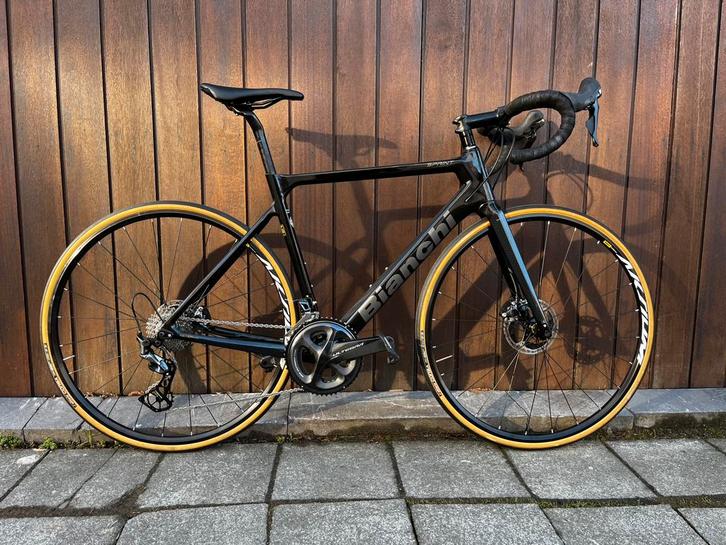 Velo course bianchi sprint carbon disc, Vélos & Vélomoteurs, Vélos | Vélos de course, Carbone, Enlèvement