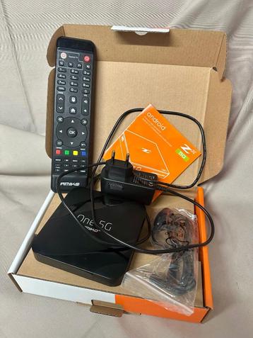 AMIKO 5G IPTV SET TOP BOX  als nieuw in doos  beschikbaar voor biedingen