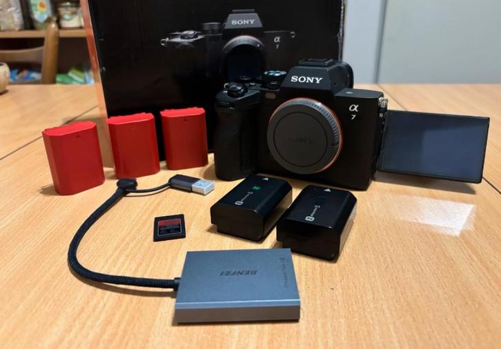 Sony A7 IV + 256GB kaart + 5 batterijen, Audio, Tv en Foto, Fotocamera's Digitaal, Zo goed als nieuw, Sony, Ophalen of Verzenden