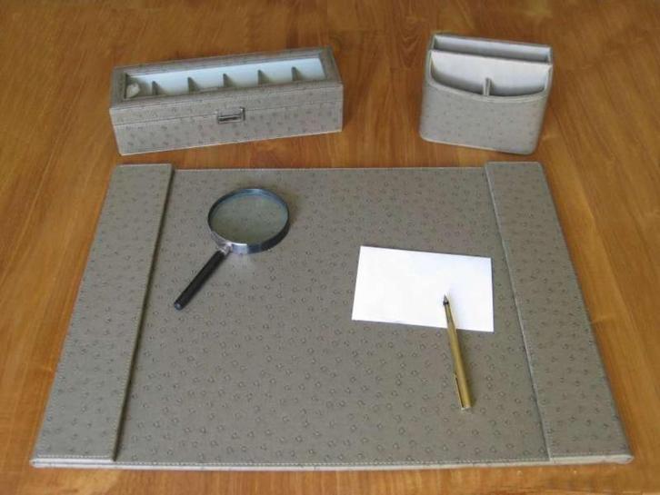 3-delige bureauset - Lederen afwerking en mooie stiksels, Diversen, Bureau-accessoires, Nieuw, Ophalen