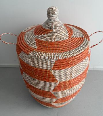 Panier osier beschikbaar voor biedingen