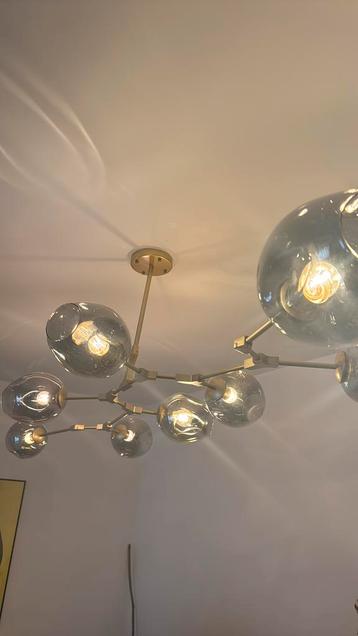 Lamp beschikbaar voor biedingen