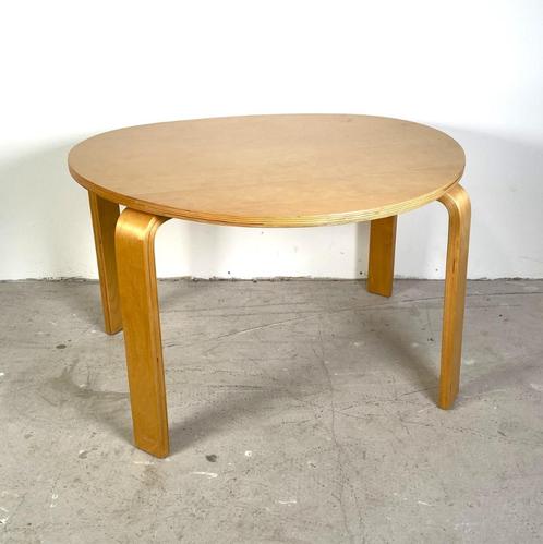 Ikea Alvar Aalto salontafel, Huis en Inrichting, Tafels | Salontafels, Zo goed als nieuw, 50 tot 75 cm, 50 tot 100 cm, 50 tot 100 cm