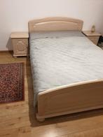 chambre à coucher adulte / lit + tables de chevet, 140 cm, Enlèvement, Utilisé, 200 cm